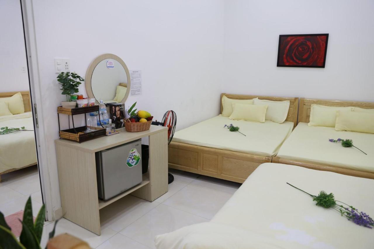 Strawberry Hotel Dalat エクステリア 写真