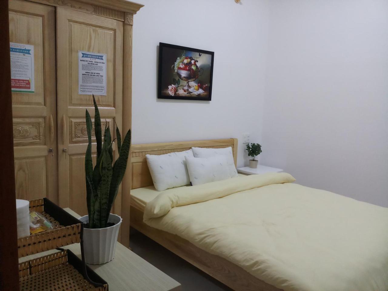 Strawberry Hotel Dalat エクステリア 写真